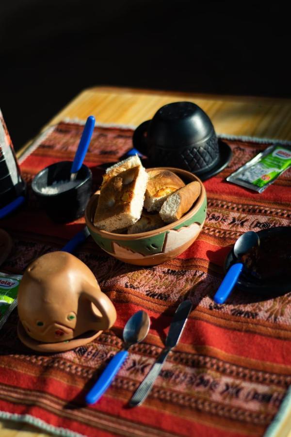 Acusi Hostel Camping Humahuaca Luaran gambar