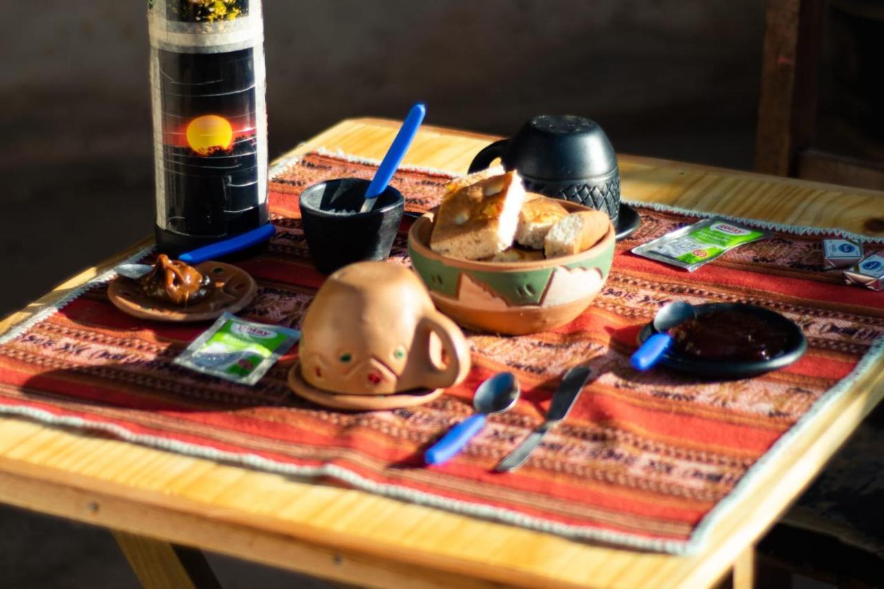 Acusi Hostel Camping Humahuaca Luaran gambar