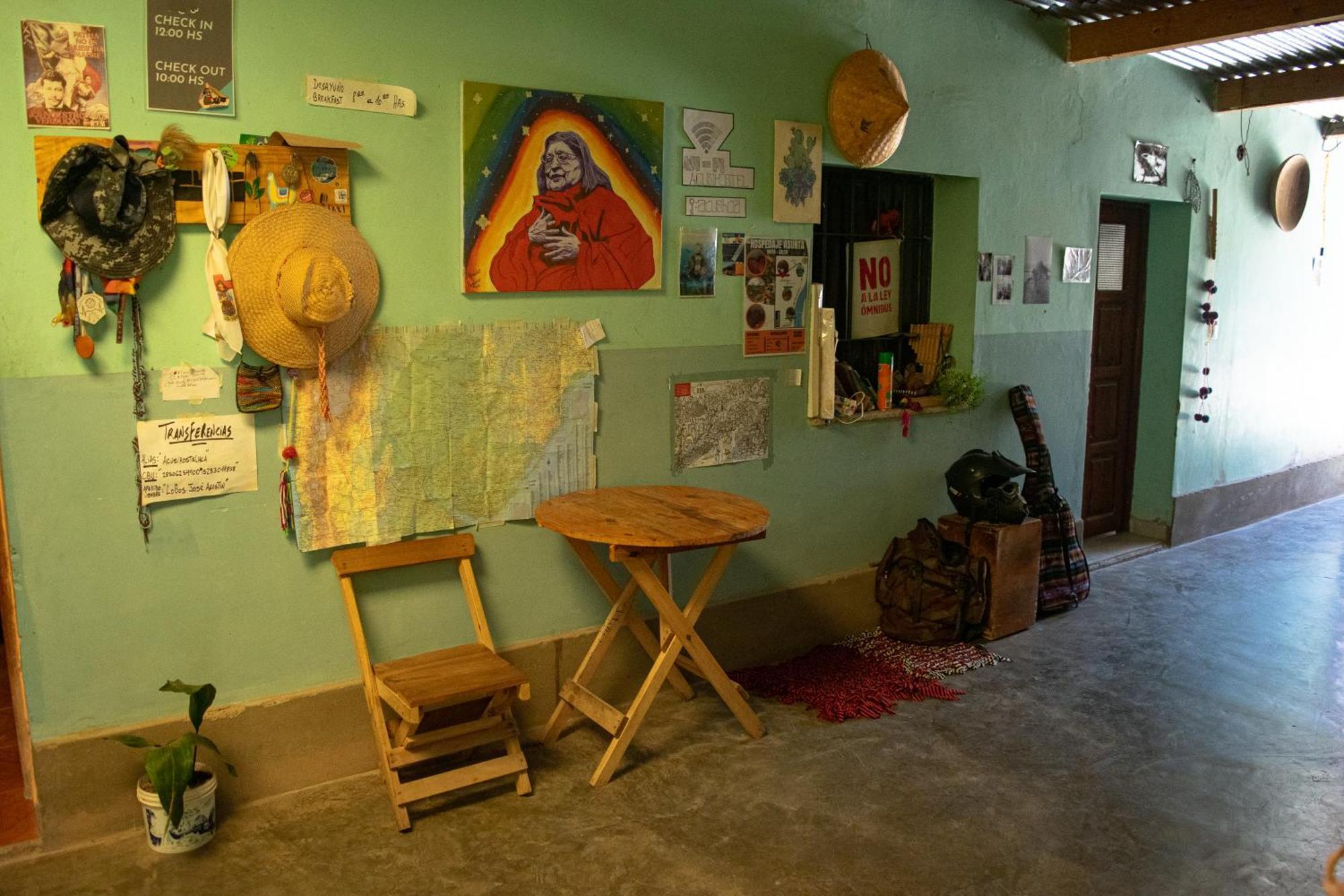 Acusi Hostel Camping Humahuaca Luaran gambar